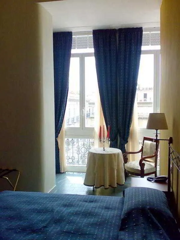 Villa Margherita Nápoles 3*,  Italia